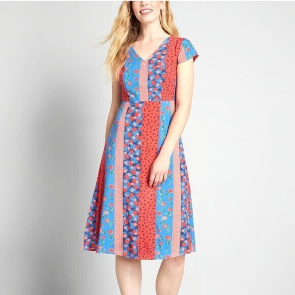 Sugarhill Brighton Petal Perfect Bloomin Floral Midi Dress Mixed Floral Cutout-4